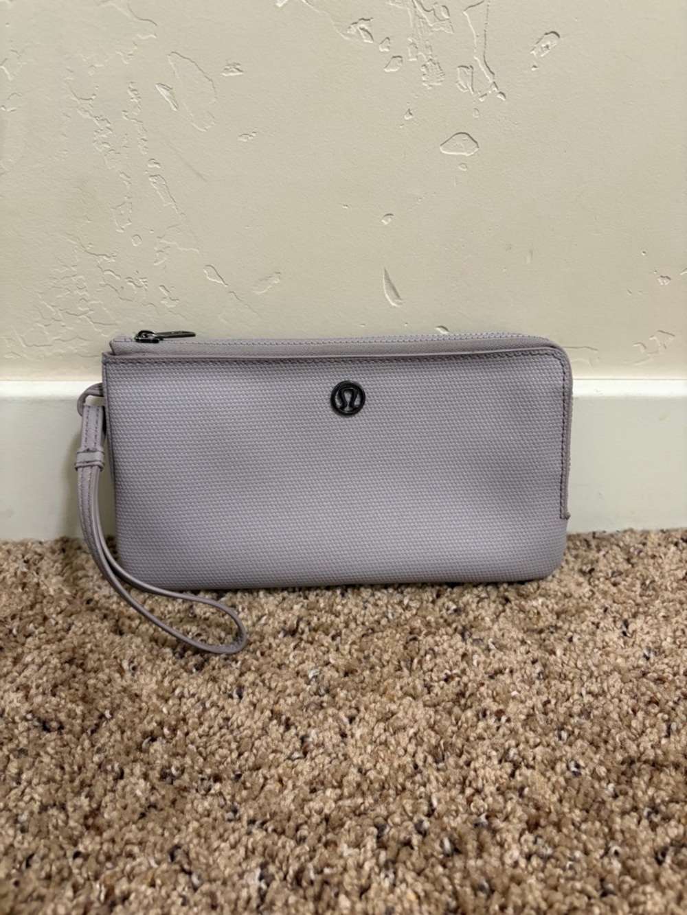 Lululemon Double Up Pouch Wristlet, Lavender Purple